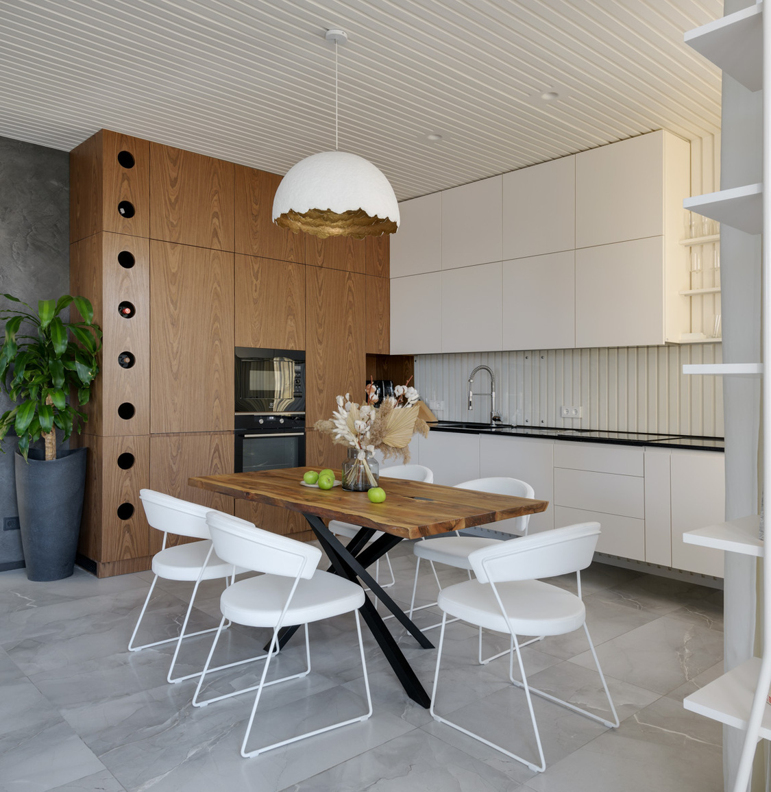 Кухня из шпона и крашенного МДФ белый цвет - KOG group